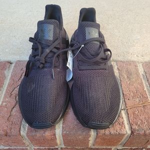 Adidas Swift Run Sneaker